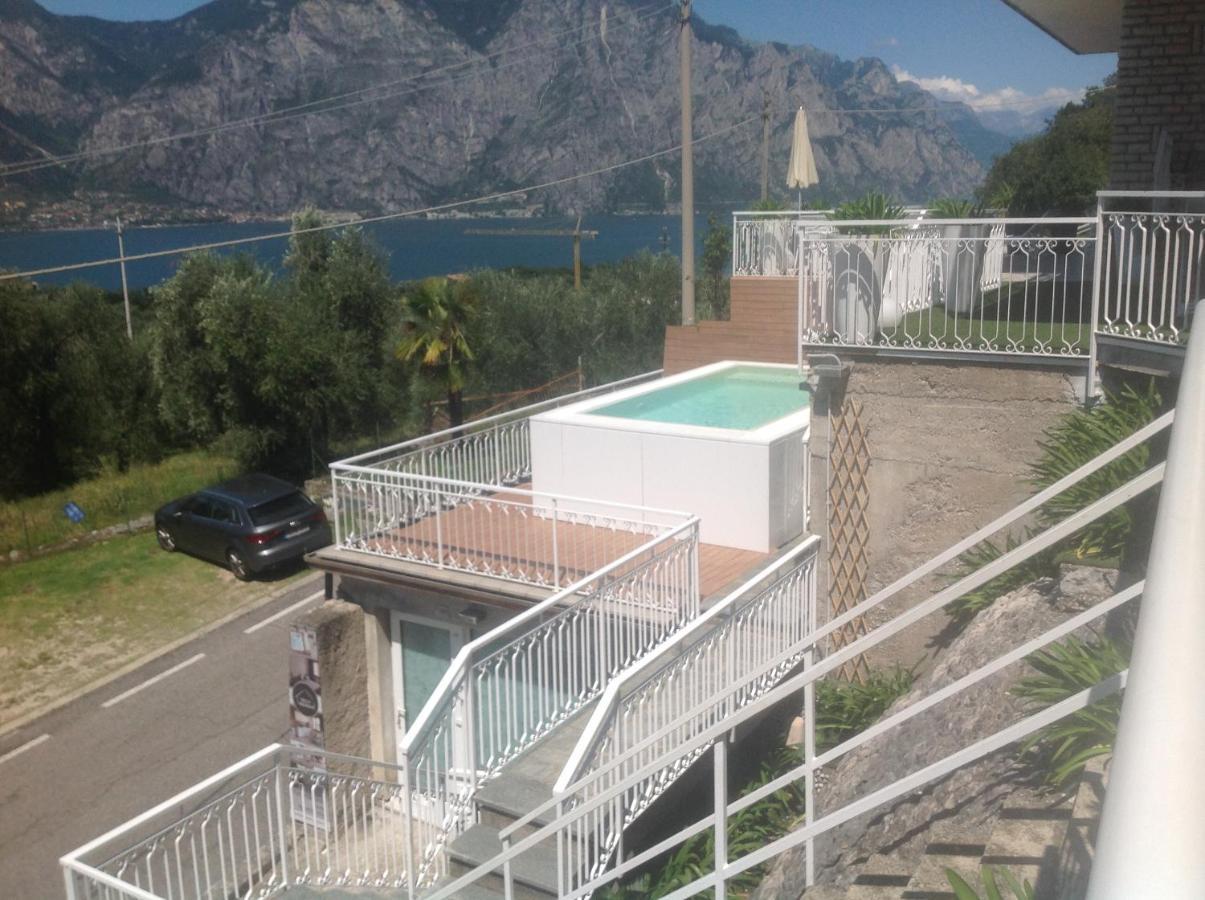 Villa Arianna Panoramic Apartments Malcesine Exterior photo