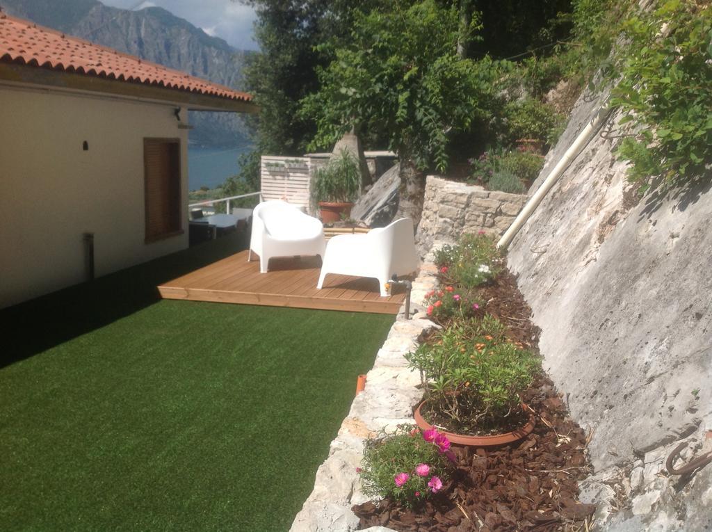 Villa Arianna Panoramic Apartments Malcesine Exterior photo